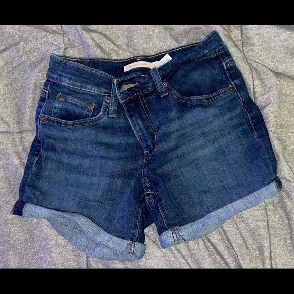 levi mid shorts - Picture 2 of 2